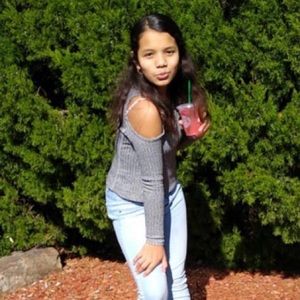 Meet your Posher, Edith